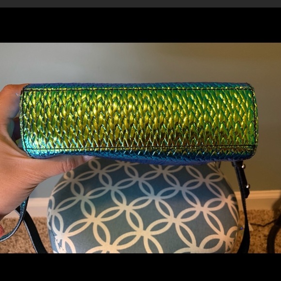 Milly holographic crossbody bag - Picture 5 of 7